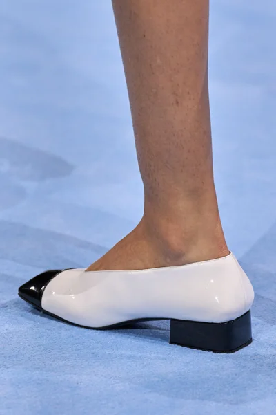 Look 8